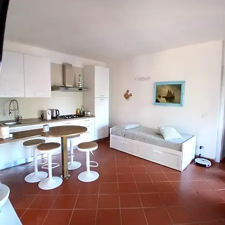 Misuaglia 308 Isola Rossa (Sassari)